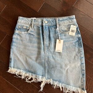 NWT Good American Asymmetrical Jean skirt size 4